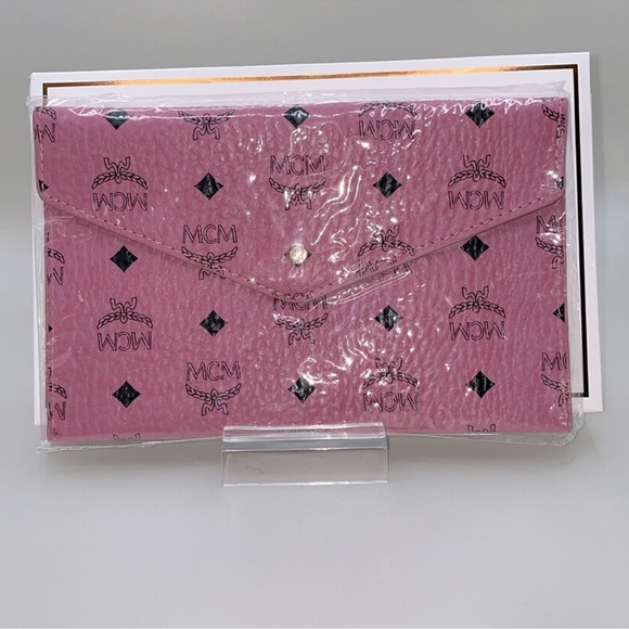 MCM Pink Geometric flat Clutch - Picture 1 of 5